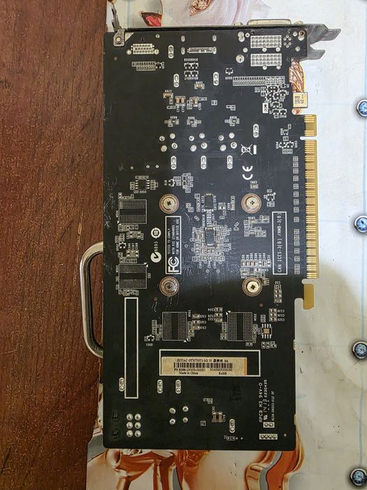 Видео карта 750 ti 2 g