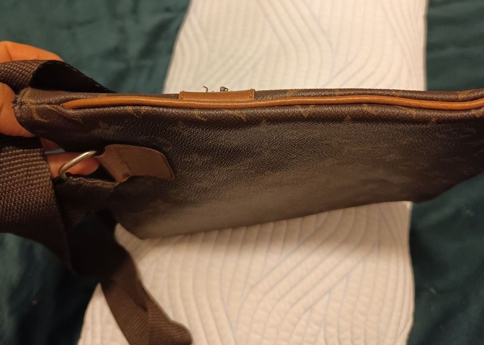 Geanta/ borseta bărbați Louis Vuitton