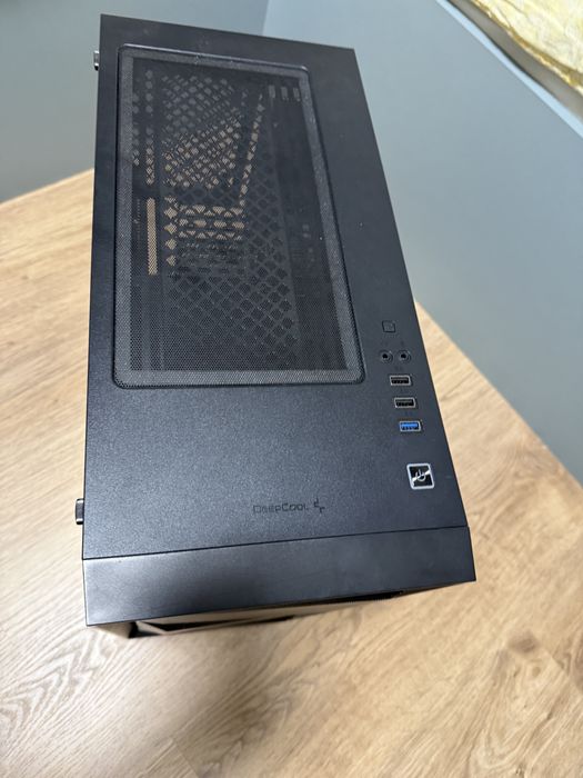 Настолен компютър