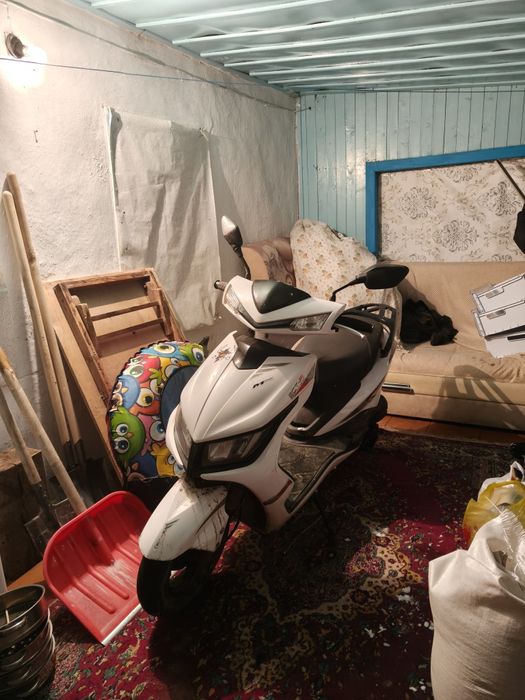 Обменяю м8 в среднем состоянии