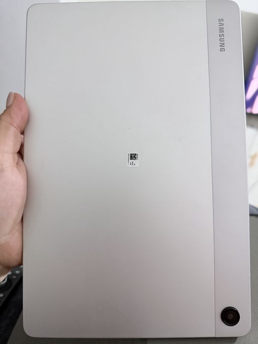 Продается Samsung a9+