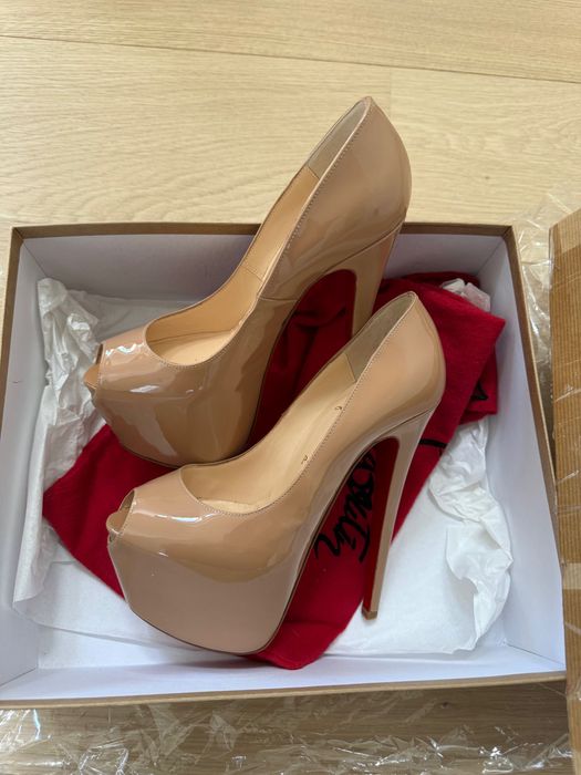 Pantofi Christian Louboutin