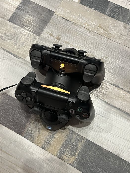 Продава се ps4 pro