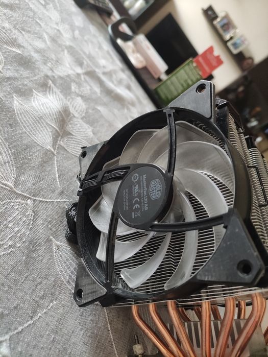 Въздушно охлаждане cooler master masterair  ma620p