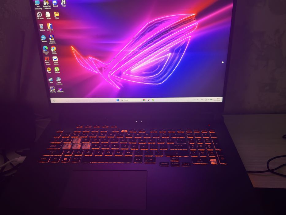 ASUS ROG Strix 17 Ryzen 9 / RTX 4060 / 16GB / 1TB Gaming