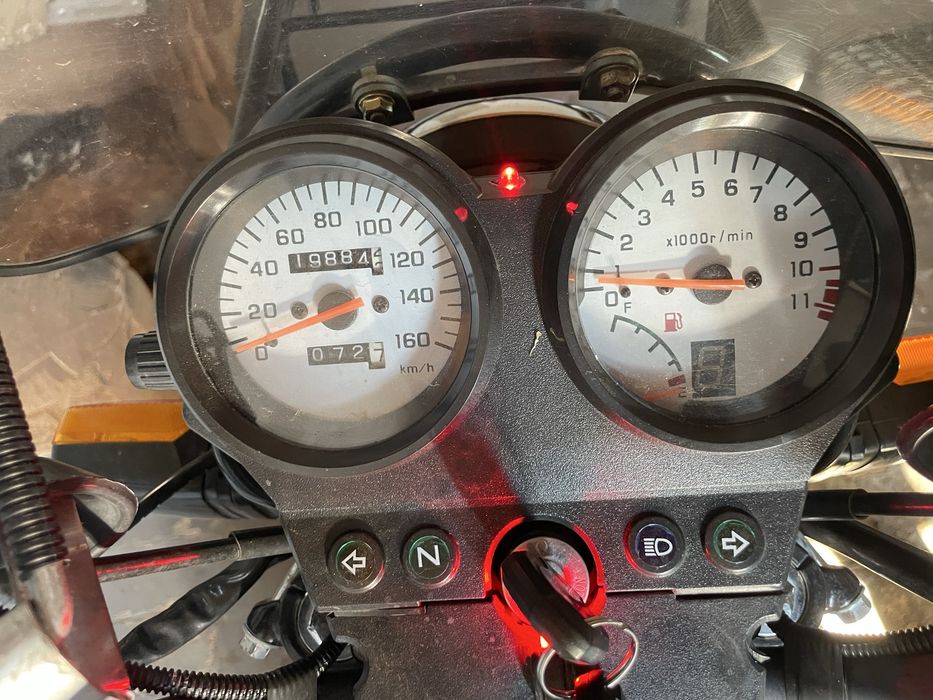 Продам мотоцикл SUZUKI