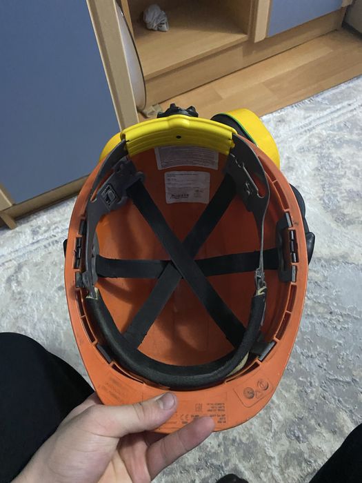 Каска казахмыс. .