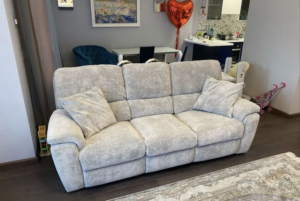 Перетяжка ремонт и реставрация мягкой мебели