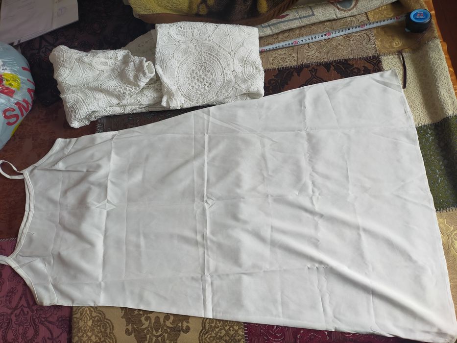 Белое платье из кружева