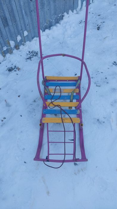 Продаю санки в хорошем состоянии