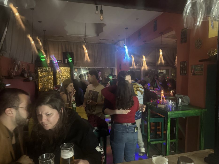 Парти зала в центъра на София , за вскякакви поводи и събития  !!! Цена 250 евро за цяла вечер включена Бира