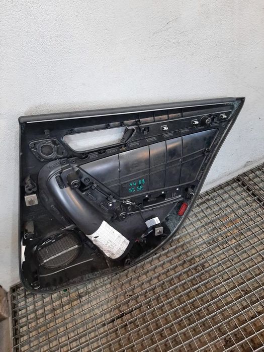 fata tapiterie usa stanga spate audi a4 b8 8k2  8k0867305