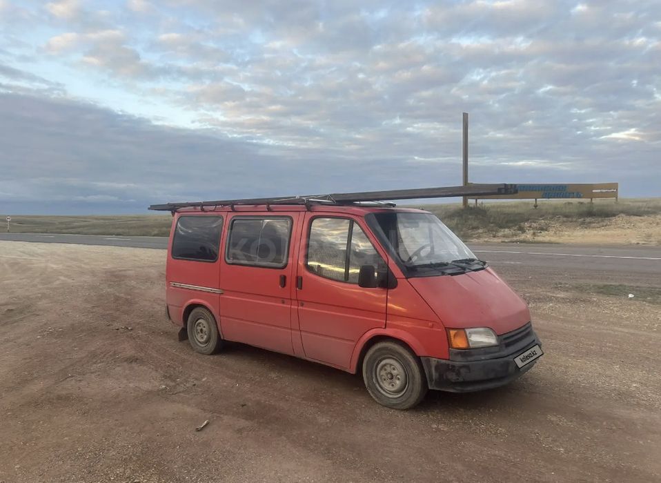 Продам багажник на форд транзит