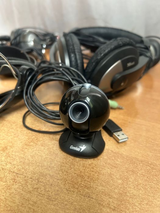 Продам genius наушники