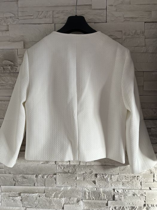 Sacou Guess elegant, alb, nou cu eticheta