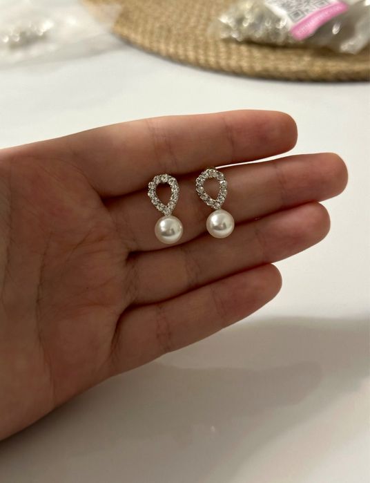 Серьги бижутерия