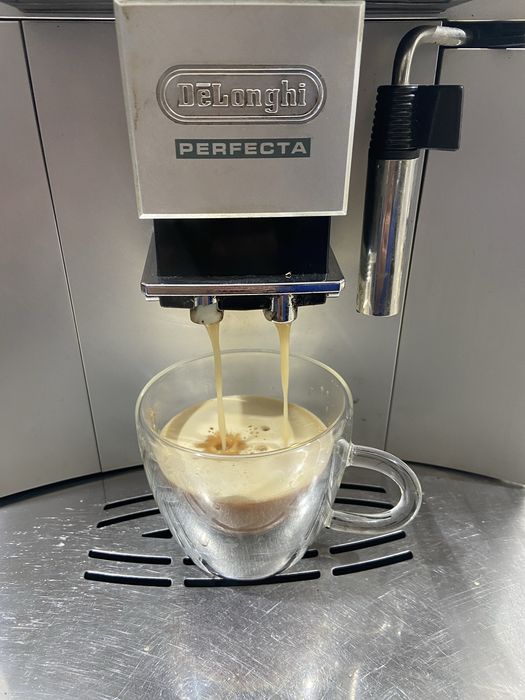 Espresor cafea Delonghi perfecta