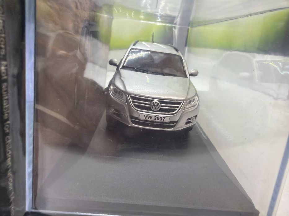 Volkswagen TIGUAN an 2007 machetă auto scara 1:43(10cm) GRI