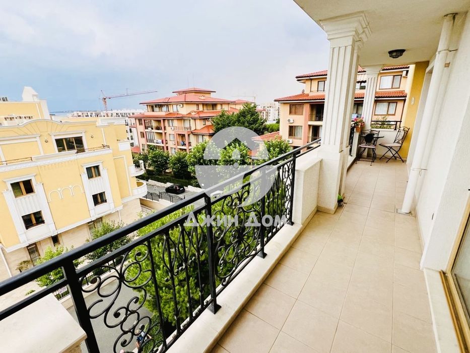 Продава се Тристаен апартамент в Свети Влас - 104 кв.м за 2000 €/кв.м - Снимка #3