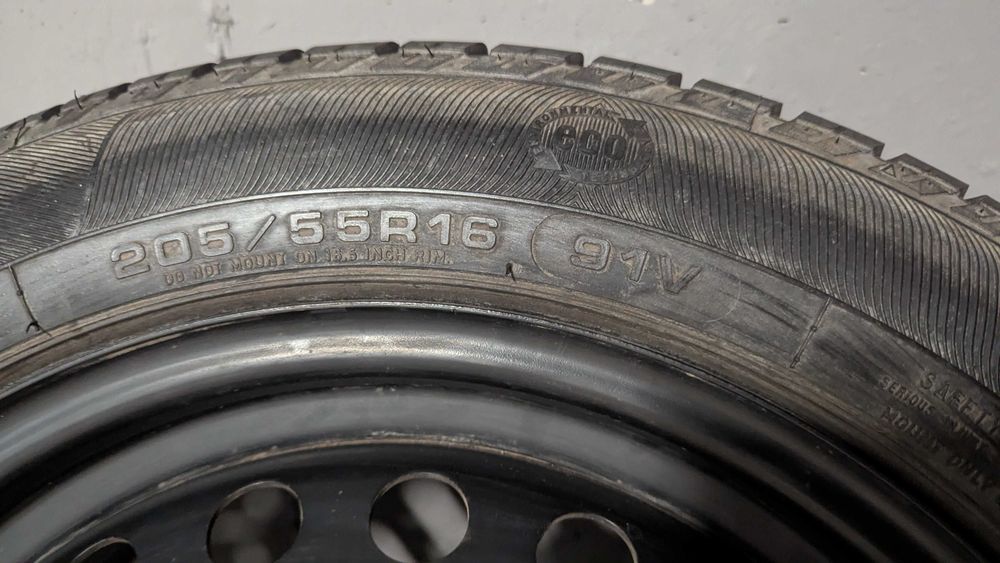 Резервна гума за Форд 205/55 R16 /5 х 108/