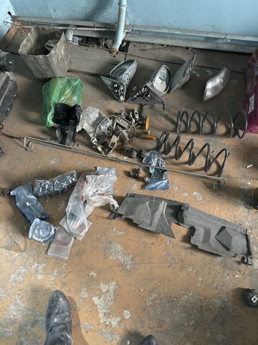 Запчасти на мазду