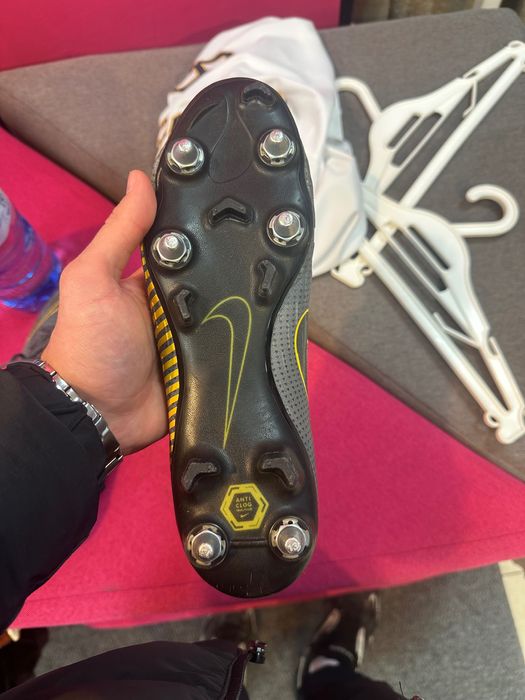 Nike mercurial Vapor 12