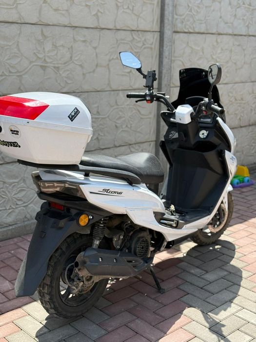 Скутер продам срочно