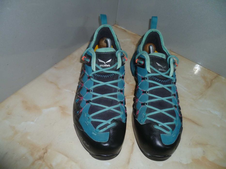 SALEWA туристически обувки №40