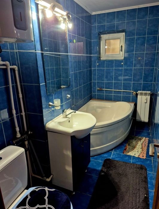 Apartament cu 2 camere decomandatt situat în zona centrala