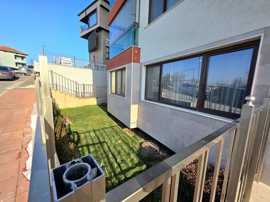 Продава се Двустаен апартамент в Варна, Бриз - 65 кв.м за 1334 €/кв.м - Снимка #8