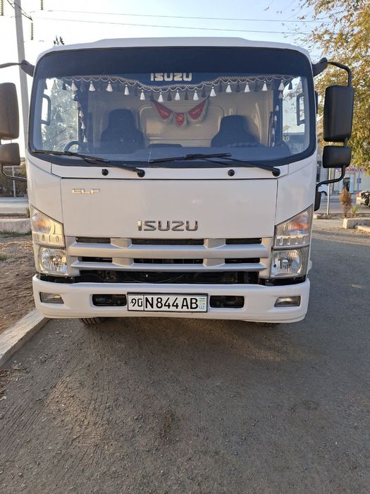 сотилади 2011 йил