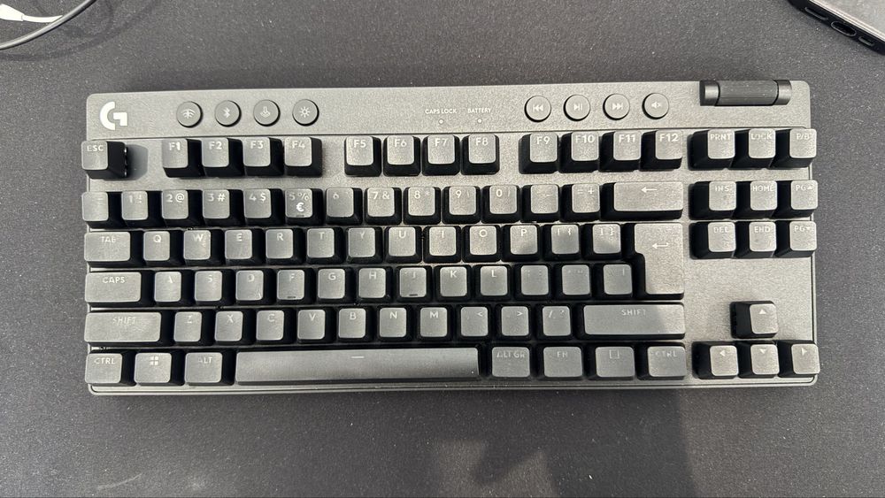 Продам клавиатуру Logitech G Pro X TKL
