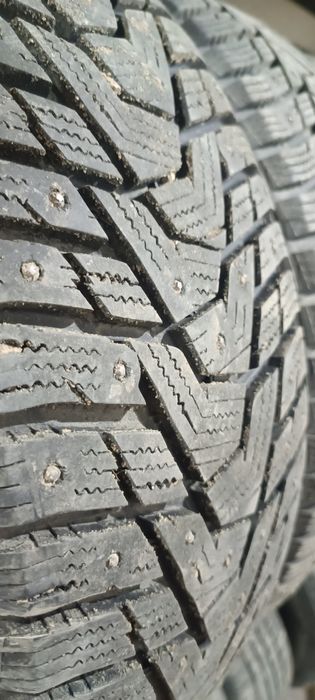 Продам резину  .