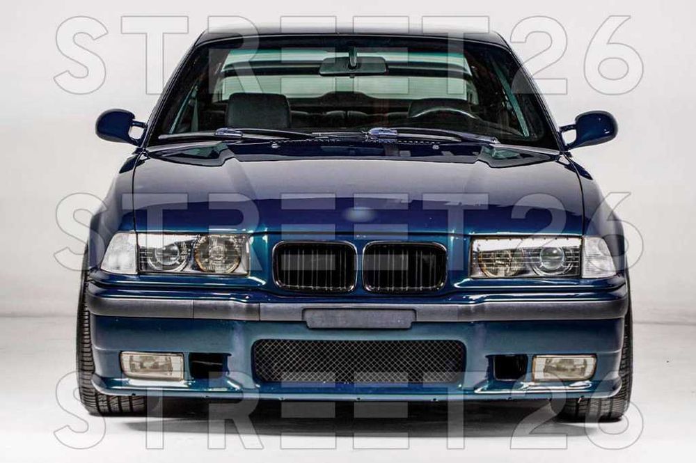 Bara Fata M BMW E36 cu Grile duble negru lucios (1991-1998)