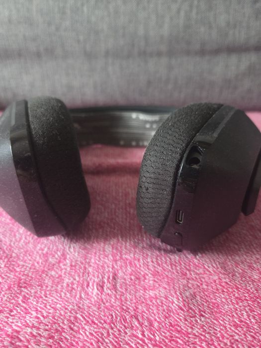 Casti wireless Logitech G733.