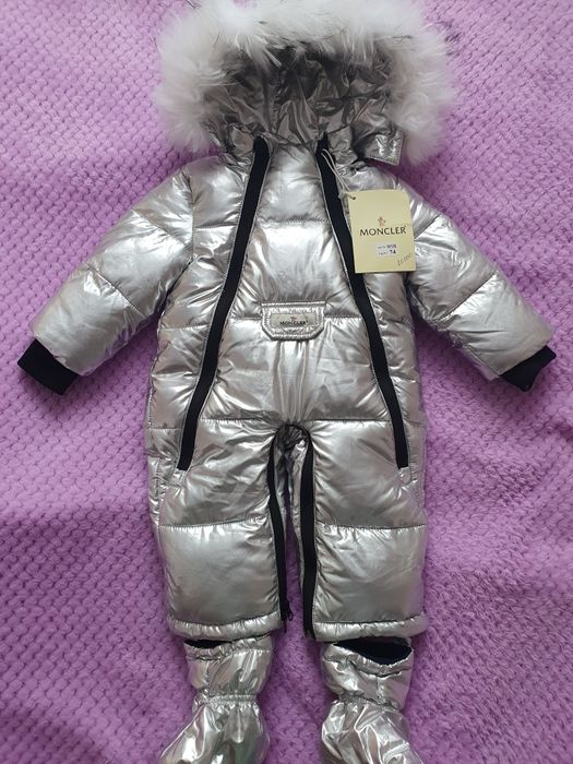 Продаю детский комбинезон