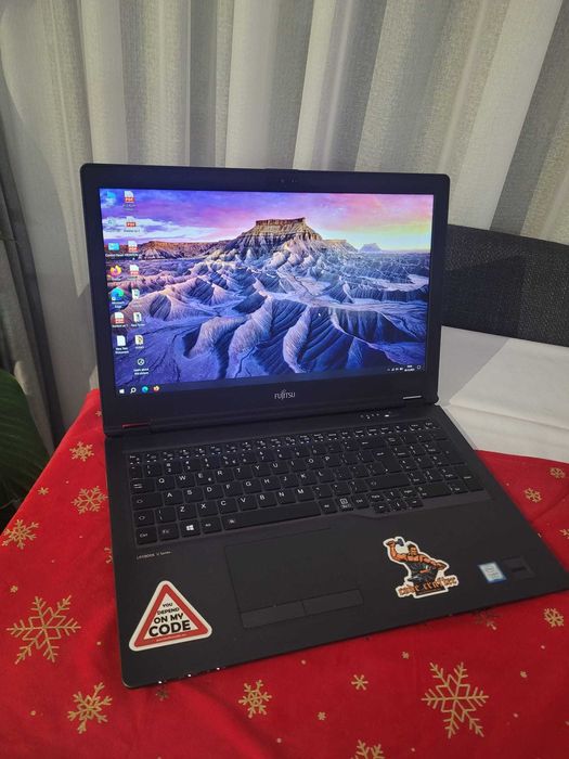 laptop Fujitsu u757 intel i5 gen 7 ssd