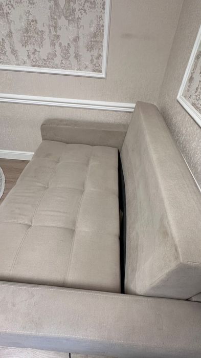 Диван в хоршем состоянии