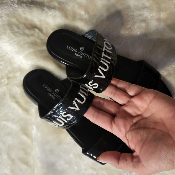Papuci Louis Vuitton piele naturala full 100%, 39, noi