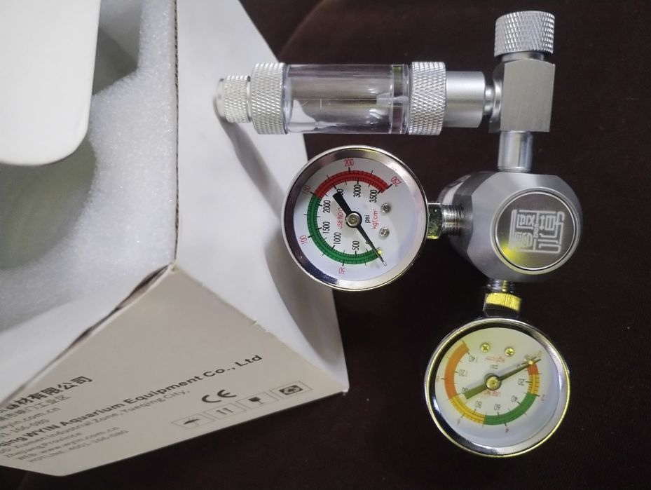 Hrănitor automat acvariu ,pești creveti