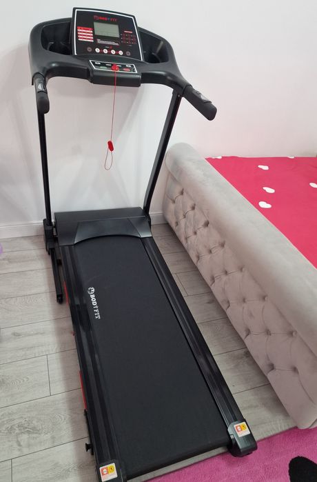 Banda de alergare BodyFit