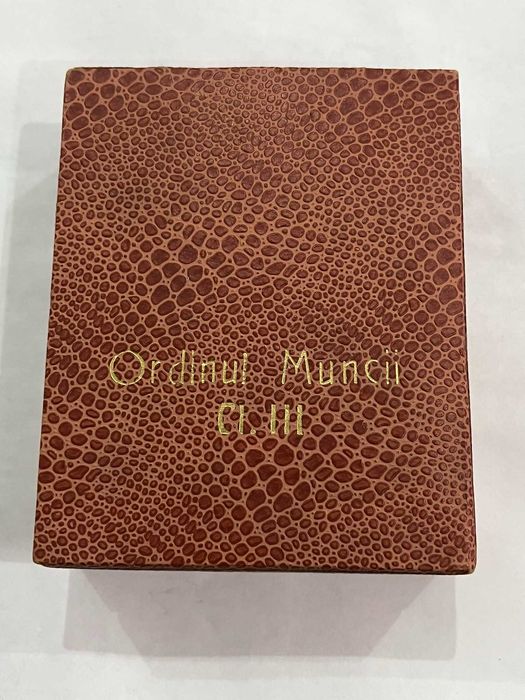 Medalii-Ordinul muncii si Medalie aniversara 1974