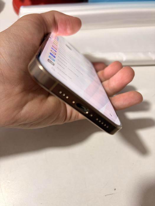 Iphoen 16 pro aybi dogi bor