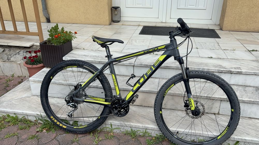 Bicicleta CUBE Acid 26” Shimano Deore