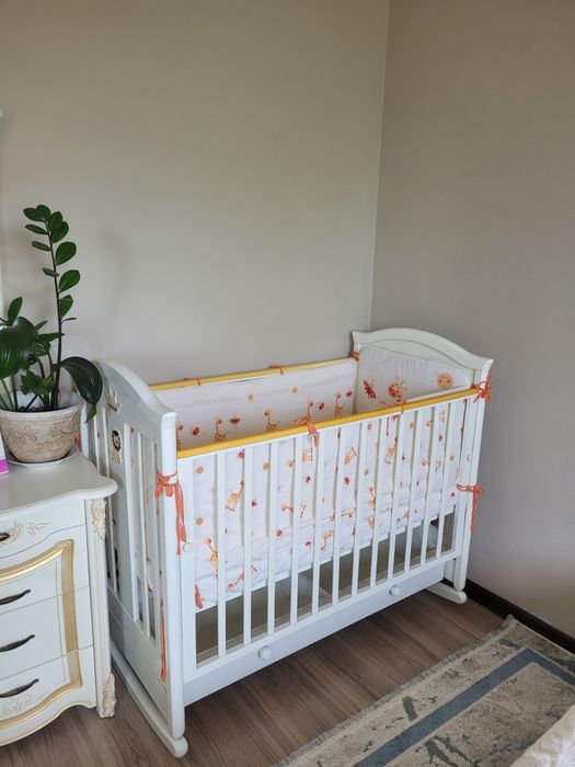 Продам детскую кровать-манеж