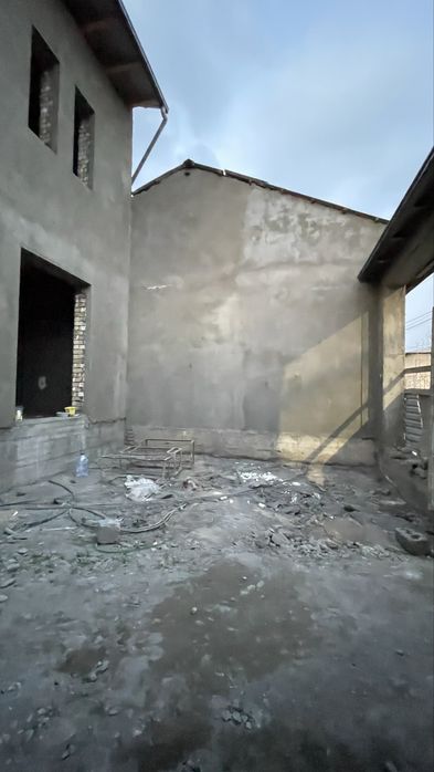 Ховли сотилади ЯнгиХаёт Сергели 14б Олчазор махалласи