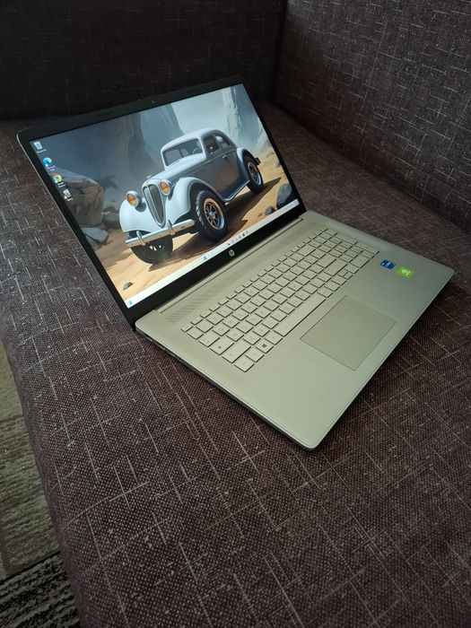 Laptop HP 17-cn i5•gen.11•SSD 500GB•16GB DDR4•17.3 inch•Nvidia GeForce MX350•SUPERB