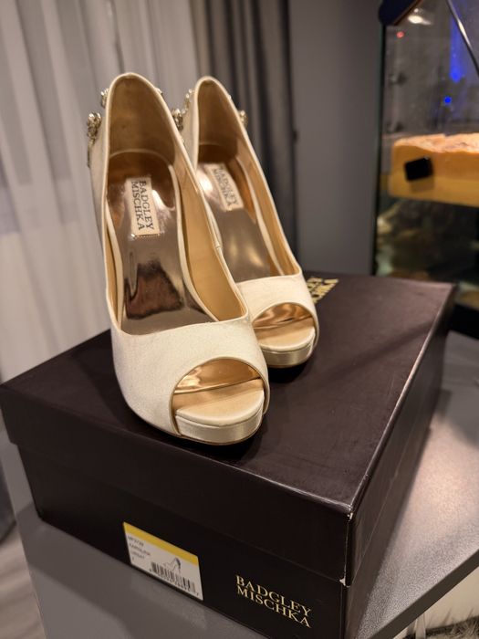 Pantofi Badgley Mischka Kiara