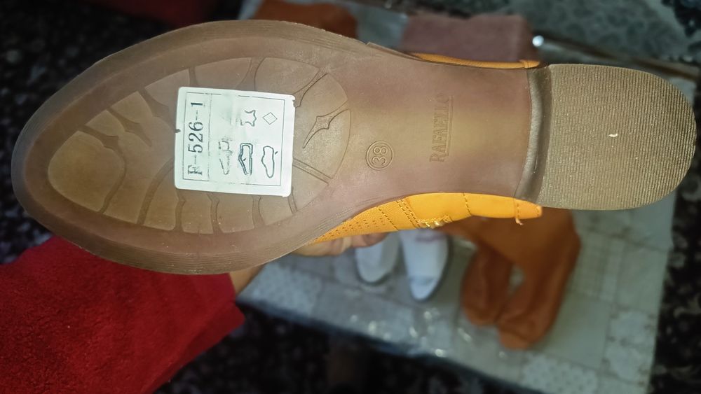 Женский обувь сотилади холати Янги