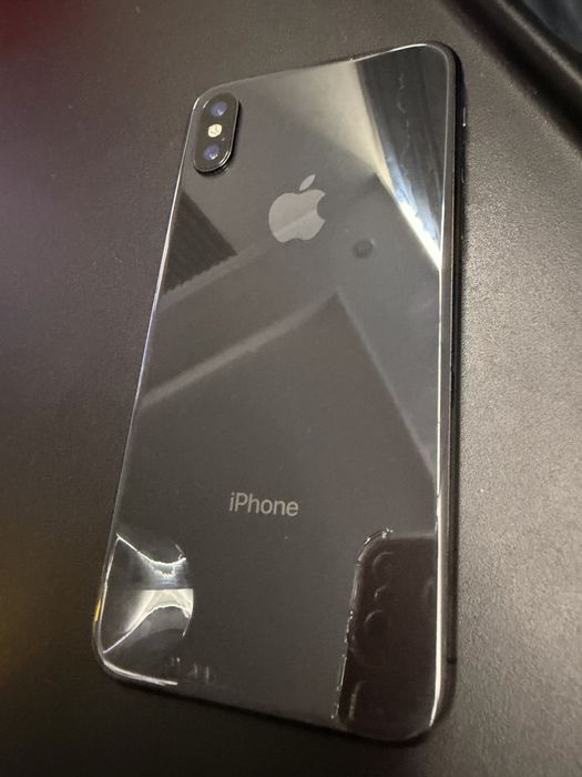 Продаю Iphone X. В идеальном состоянии